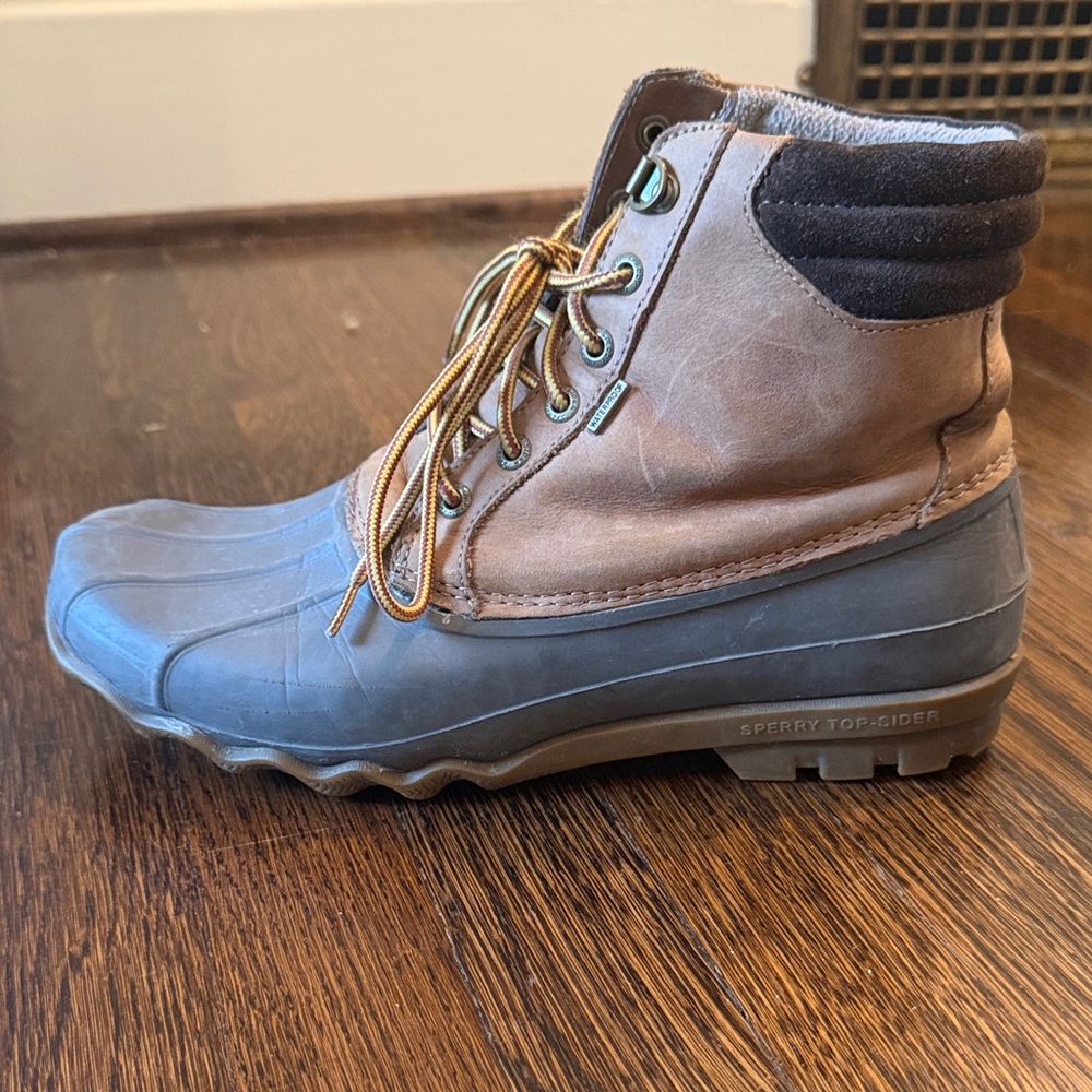 Sperry Men’s Tan and Gray Lace-Up Waterproof Work Boots - Picture 7 of 12